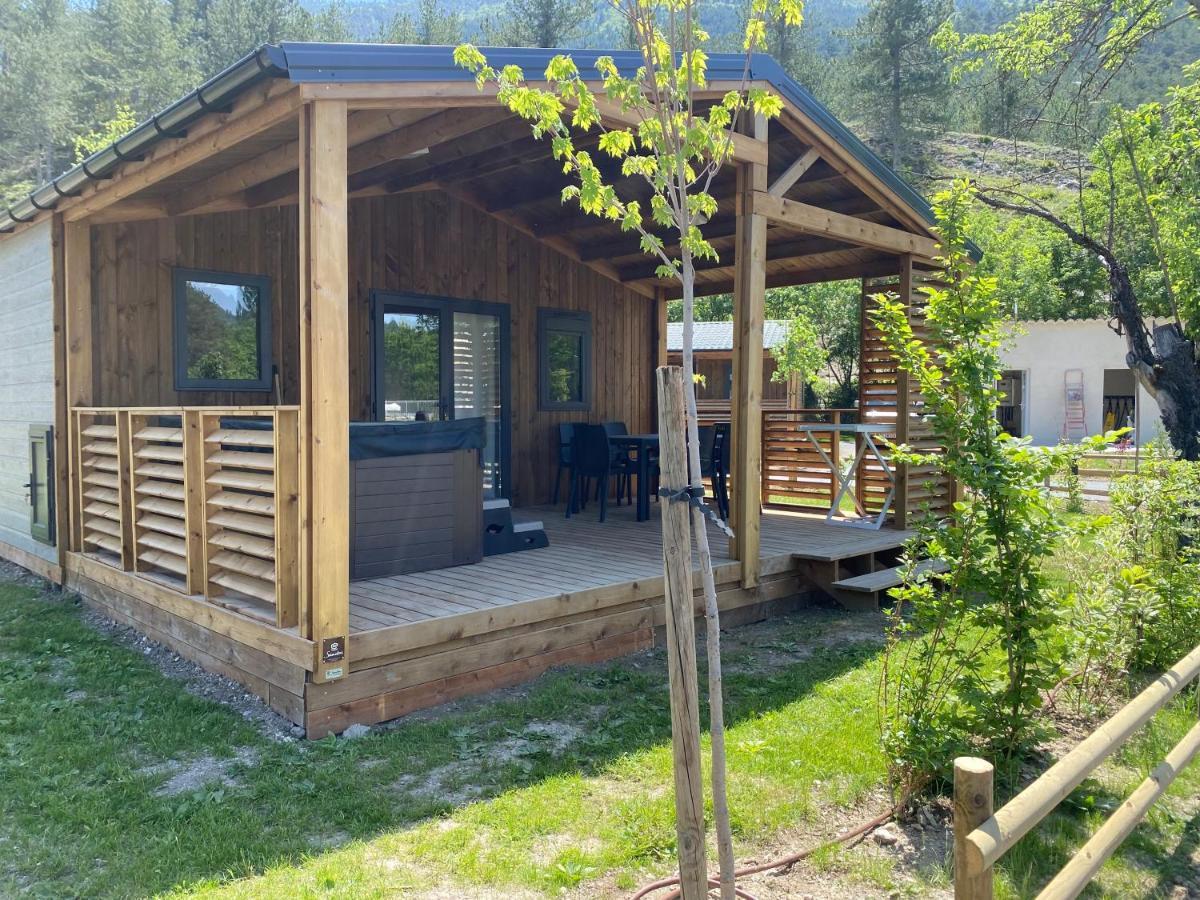 Camping La Ferme De Кастеллан Екстер'єр фото