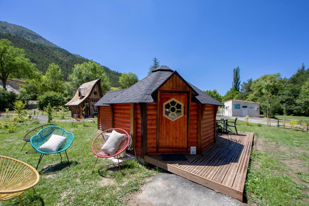 Camping La Ferme De Кастеллан Екстер'єр фото