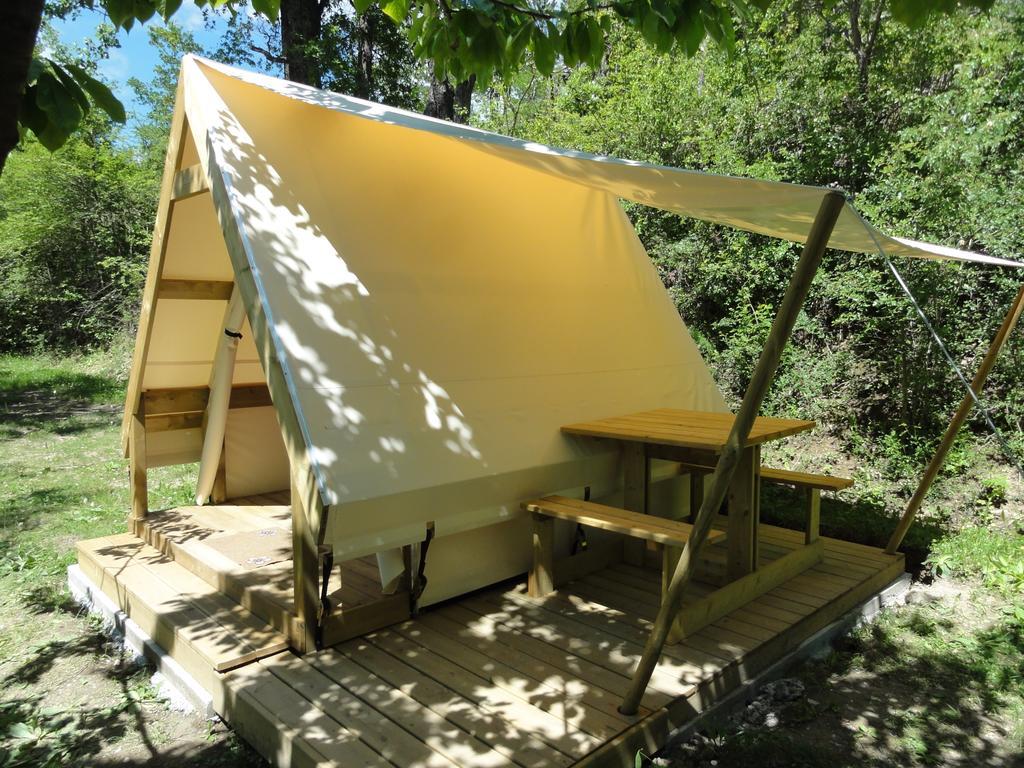 Camping La Ferme De Кастеллан Екстер'єр фото