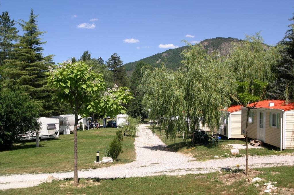 Camping La Ferme De Кастеллан Екстер'єр фото