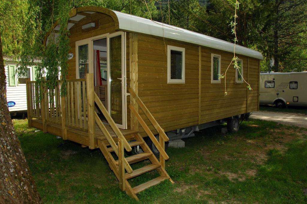 Camping La Ferme De Кастеллан Номер фото